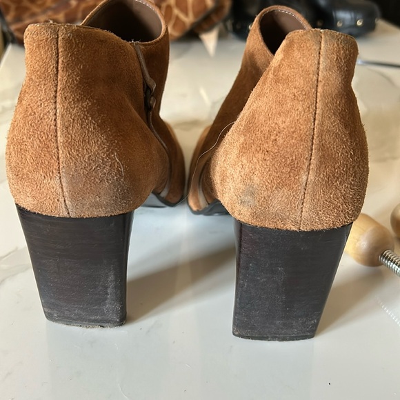 Bandolino Suede shoes with side zipper - Picture 6 of 6